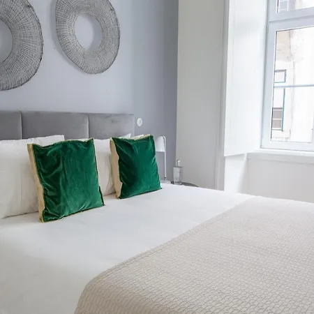 Apartment Plum Guide - Bolo De Cenoura
